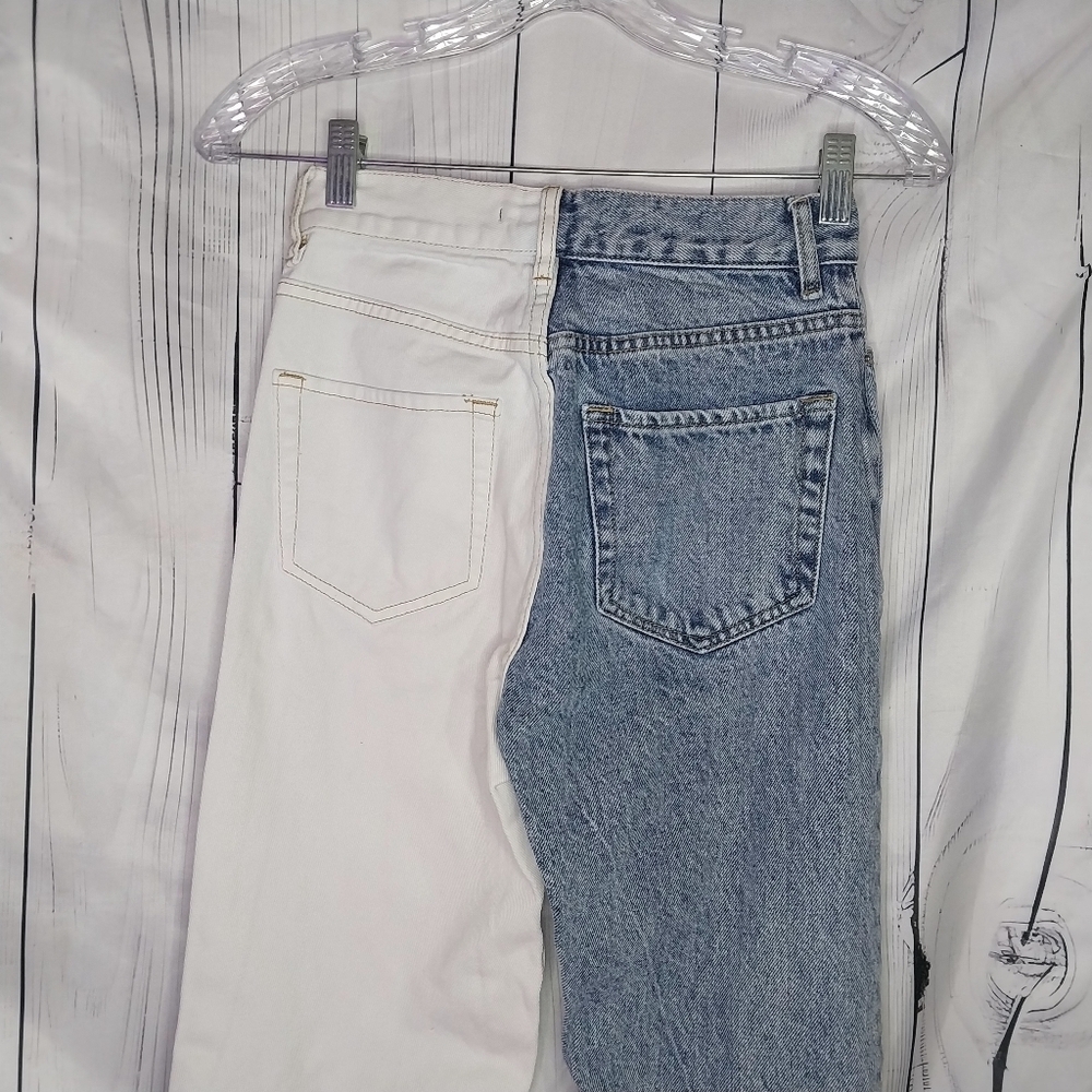 PacSun Eco White Two-Tone Split Leg High Rise Button Fly Straight Leg Jeans - Picture 7 of 9